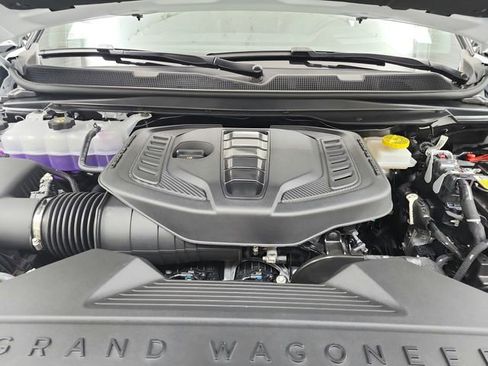 New 2026 Jeep Grand Wagoneer Summit AWD/4WD image 10