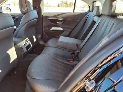New 2026 Mercedes-Benz E 350 Sedan image 18