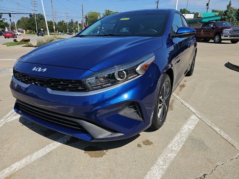 Used 2023 Kia Forte LXS w/ LXS Technology Package FWD image 10