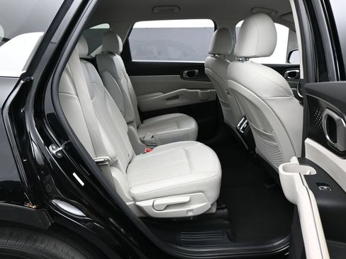 Used 2023 Kia Sorento EX FWD image 40