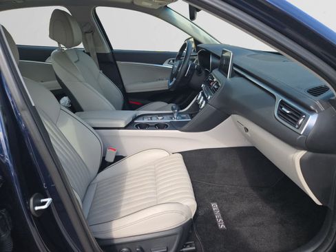 Used 2019 Genesis G70 3.3T Advanced w/ Elite Package RWD image 15
