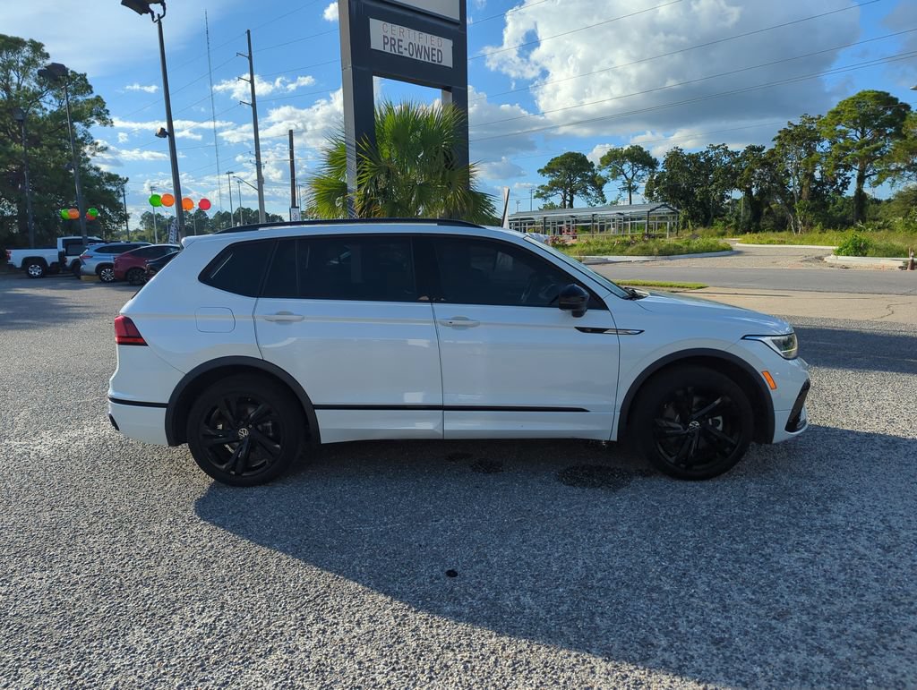 Certified 2024 Volkswagen Tiguan SE R-Line FWD image 8
