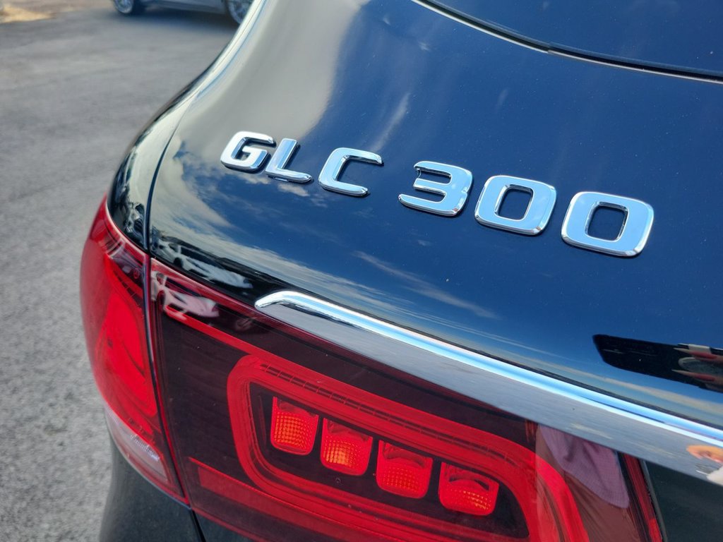 Used 2020 Mercedes-Benz GLC 300 image 33