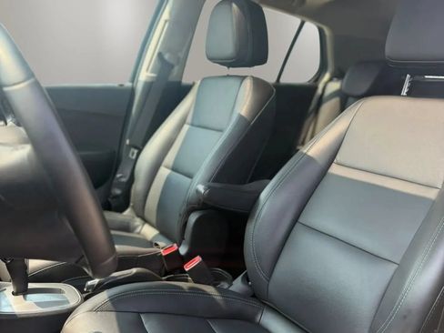 Used 2016 Chevrolet Trax LTZ FWD image 12