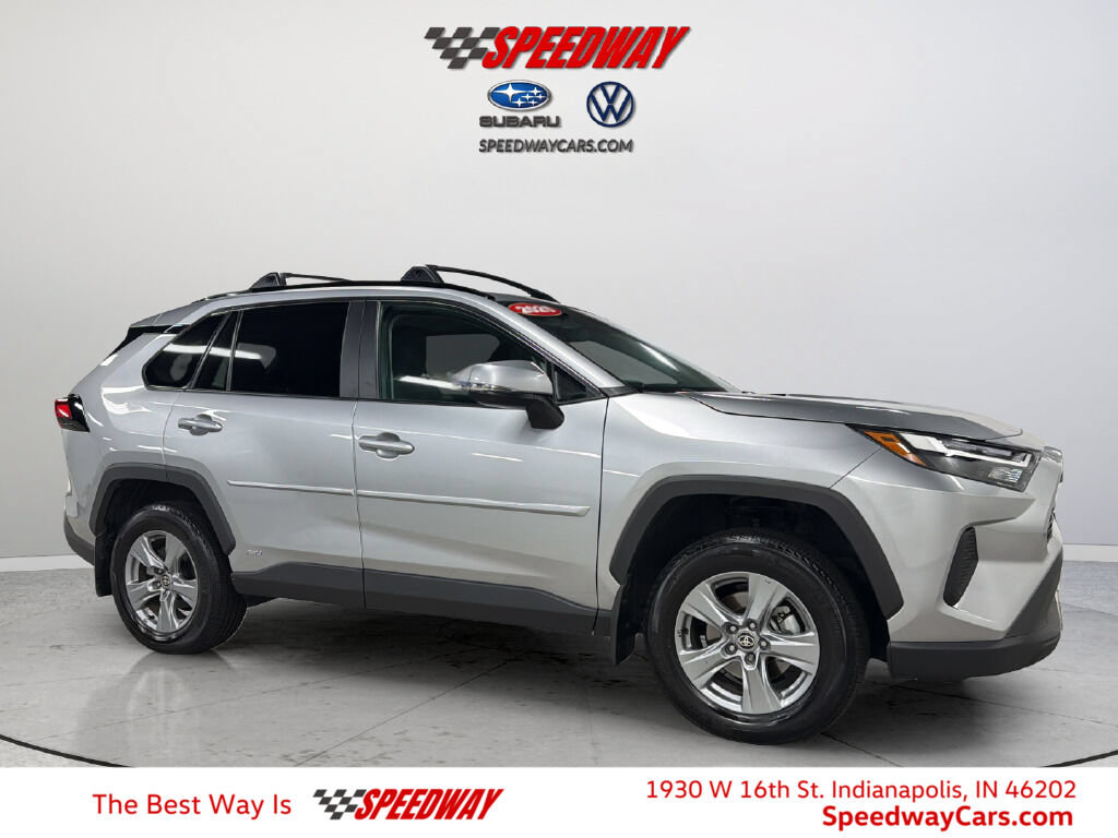 Used 2025 Toyota RAV4 XLE w/ Convenience Package AWD/4WD image 1