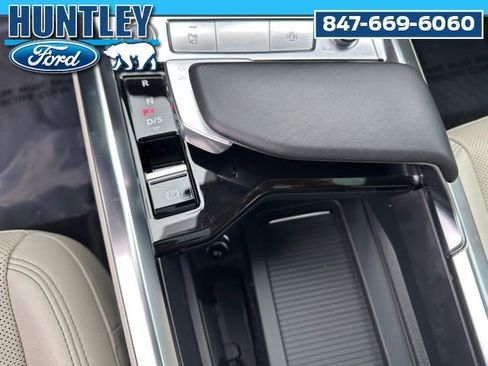 Used 2024 Audi Q8 e-tron Premium Plus w/ Premium Plus Package image 25