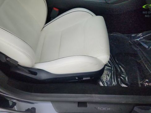 Used 2024 Tesla Model 3 Performance AWD/4WD image 22