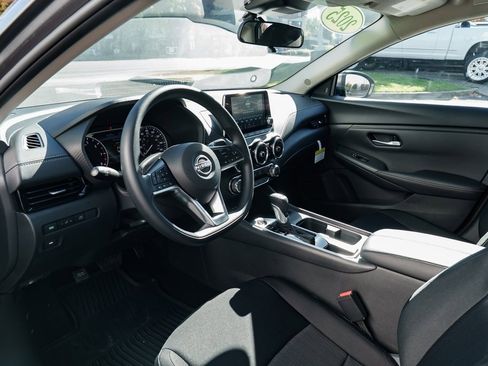 New 2025 Nissan Sentra SV w/ Trunk Package image 19