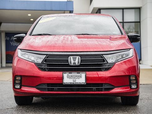 Used 2023 Honda Odyssey Sport image 2