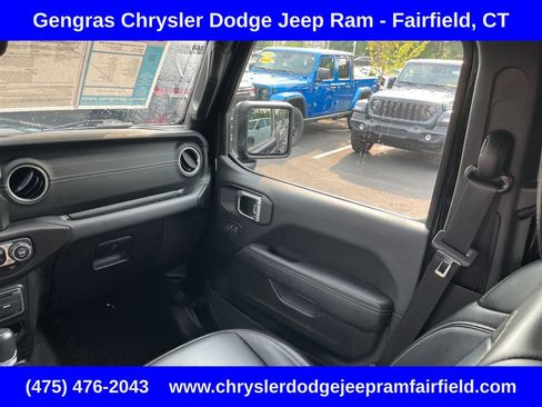 Used 2023 Jeep Wrangler Unlimited Sahara w/ Cold Weather Group AWD/4WD image 57