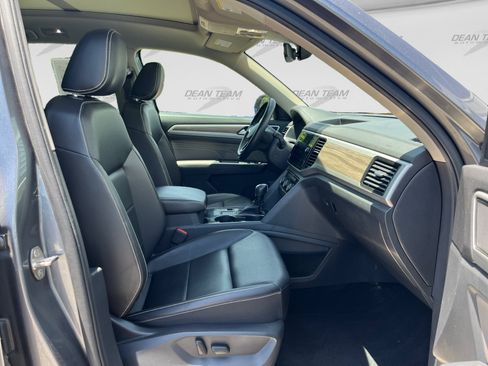 Used 2021 Volkswagen Atlas SEL FWD image 17