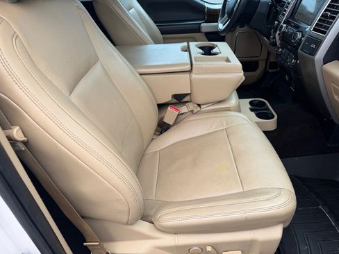 Used 2016 Ford F150 Lariat AWD/4WD image 11