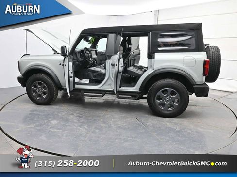 Used 2024 Ford Bronco Big Bend image 35