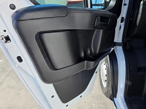 Used 2023 RAM ProMaster 2500 image 18