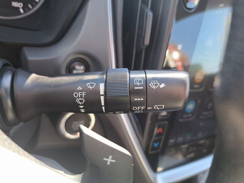 Used 2024 Subaru Crosstrek 2.0i Premium w/ Popular Package #4 image 24