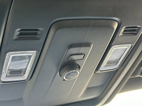 Certified 2025 Chevrolet Tahoe Z71 image 28