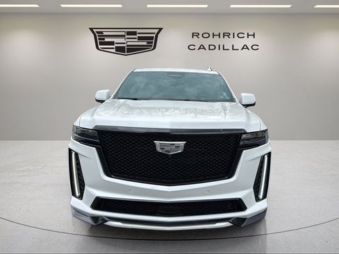 Certified 2023 Cadillac Escalade V w/ LPO, ONYX Package AWD/4WD image 2
