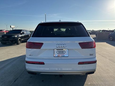 Used 2017 Audi Q7 3.0T Premium Plus image 4