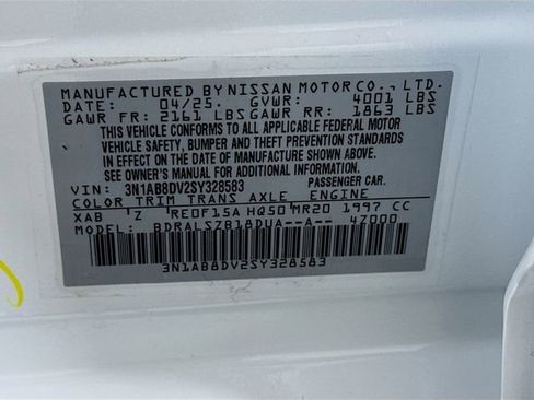 Certified 2025 Nissan Sentra SR w/ SR Premium Package image 32