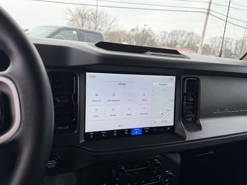 Used 2025 Ford Bronco Big Bend image 17