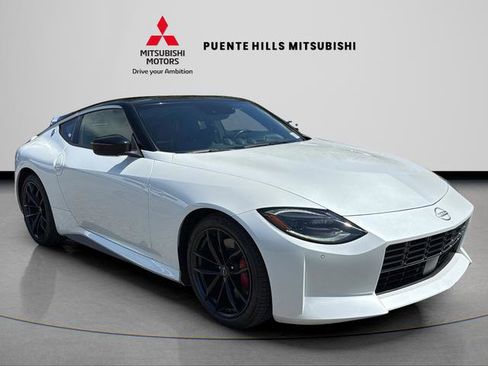 Used 2024 Nissan Z Performance w/ Floor Mat Package image 3