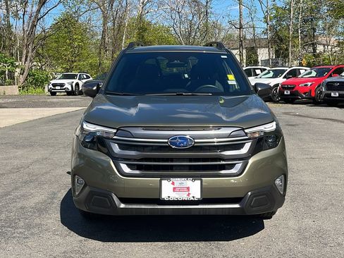 Certified 2025 Subaru Forester Premium AWD/4WD image 4