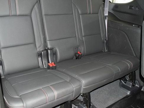 Used 2022 Chevrolet Tahoe RST w/ Sport Performance Package AWD/4WD image 13