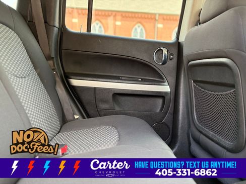 Used 2008 Chevrolet HHR LT w/ LT Preferred Equipment Group FWD image 38