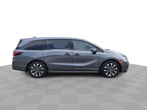 Used 2025 Honda Odyssey Elite image 9
