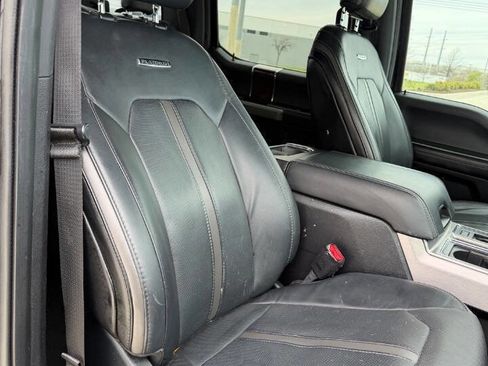 Used 2016 Ford F150 Platinum w/ Equipment Group 701A Luxury image 12