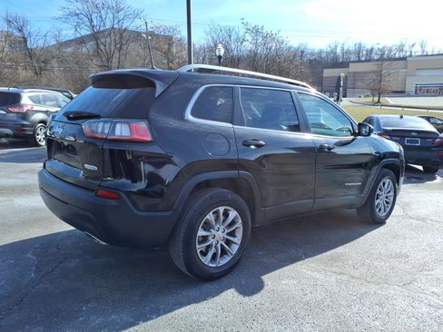 Certified 2021 Jeep Cherokee Latitude Lux w/ Sun & Sound Group image 4