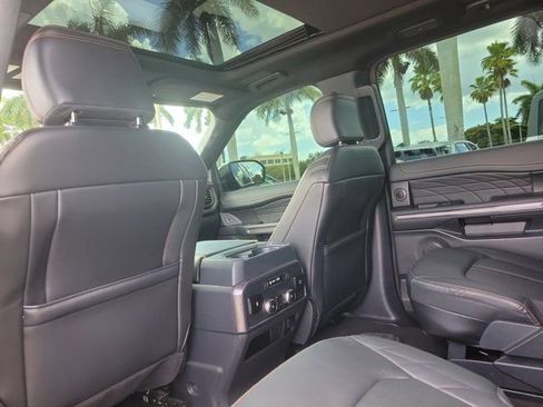 Certified 2023 Ford Expedition Platinum AWD/4WD image 19