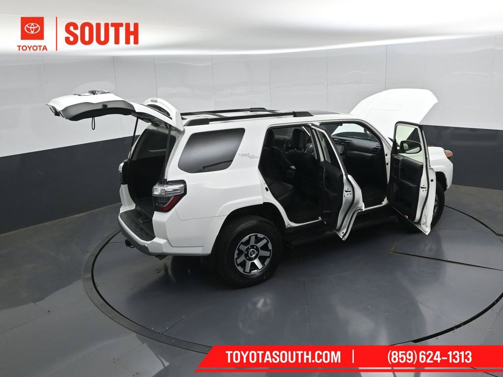 Used 2022 Toyota 4Runner TRD Off-Road Premium w/ Moonroof Package AWD/4WD image 50
