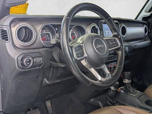 Used 2020 Jeep Gladiator Rubicon AWD/4WD image 3