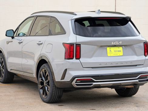 Used 2022 Kia Sorento SX FWD image 49