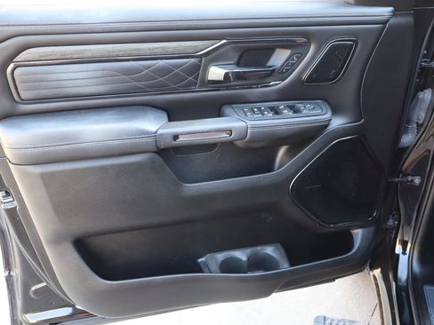 Used 2025 RAM 1500 Limited AWD/4WD image 20