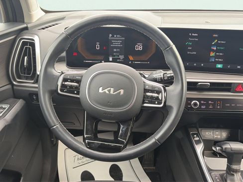 Used 2025 Kia Sorento X-Line EX AWD/4WD image 16