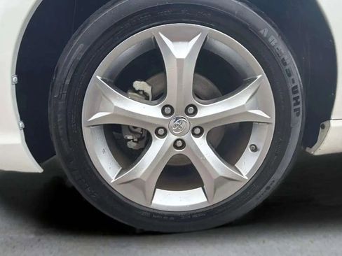 Used 2014 Toyota Venza XLE image 10