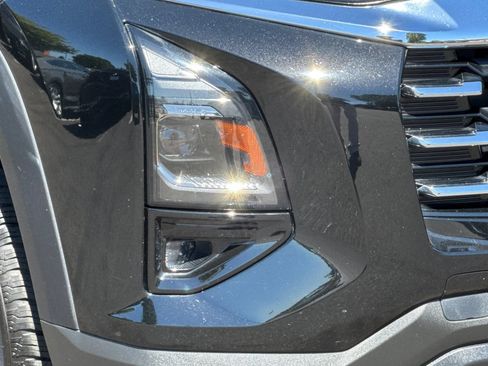 Used 2025 Chevrolet Equinox LT w/ Convenience Package II FWD image 43