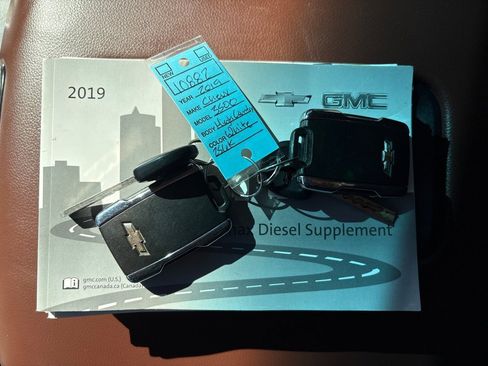 Used 2019 Chevrolet Silverado 3500 High Country w/ Duramax Plus Package image 16