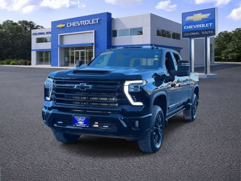 Certified 2025 Chevrolet Silverado 2500 High Country w/ Midnight Edition image 2