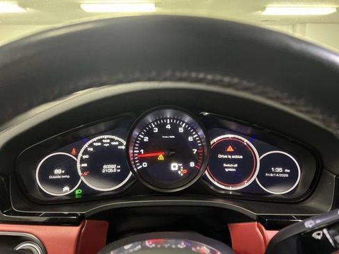Used 2020 Porsche Cayenne AWD/4WD image 12