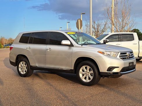 Used 2012 Toyota Highlander FWD image 3