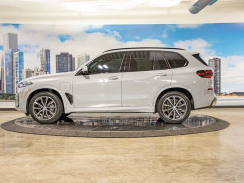 Used 2024 BMW X5 xDrive50e w/ M Sport Package AWD/4WD image 6