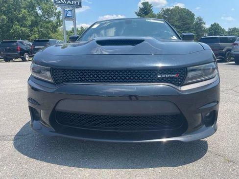 Used 2019 Dodge Charger R/T RWD image 2