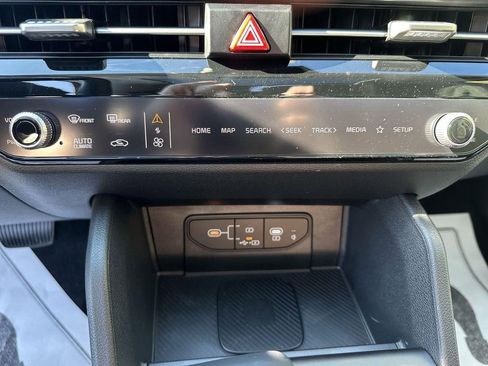 New 2026 Kia Sportage SX image 18