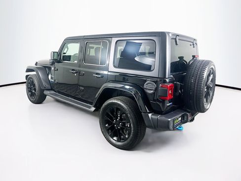 Used 2023 Jeep Wrangler Sahara w/ Cold Weather Group image 5