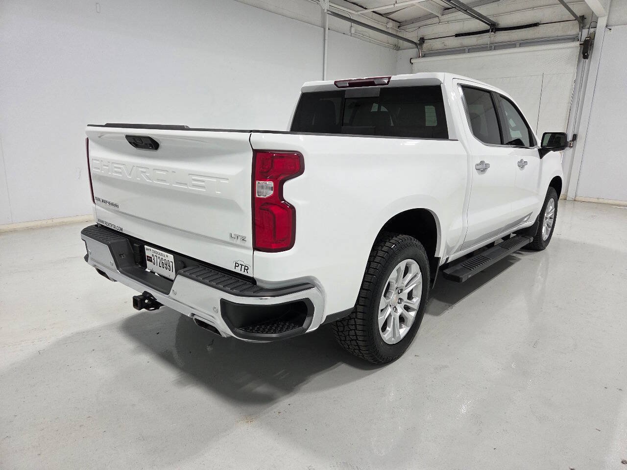 Used 2024 Chevrolet Silverado 1500 LTZ w/ LTZ Convenience Package II AWD/4WD image 10