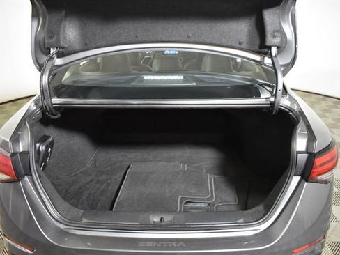 Used 2024 Nissan Sentra SR w/ SR Premium Package FWD image 31