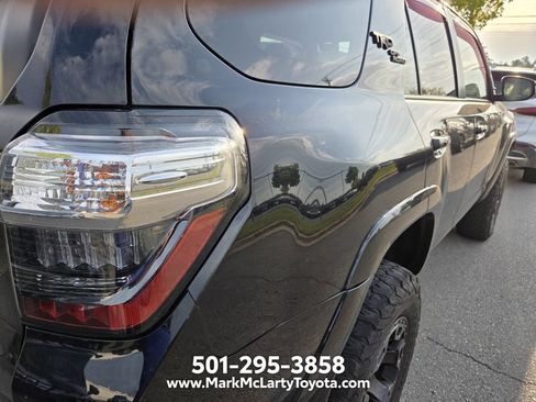 Used 2021 Toyota 4Runner TRD Off-Road Premium AWD/4WD image 9